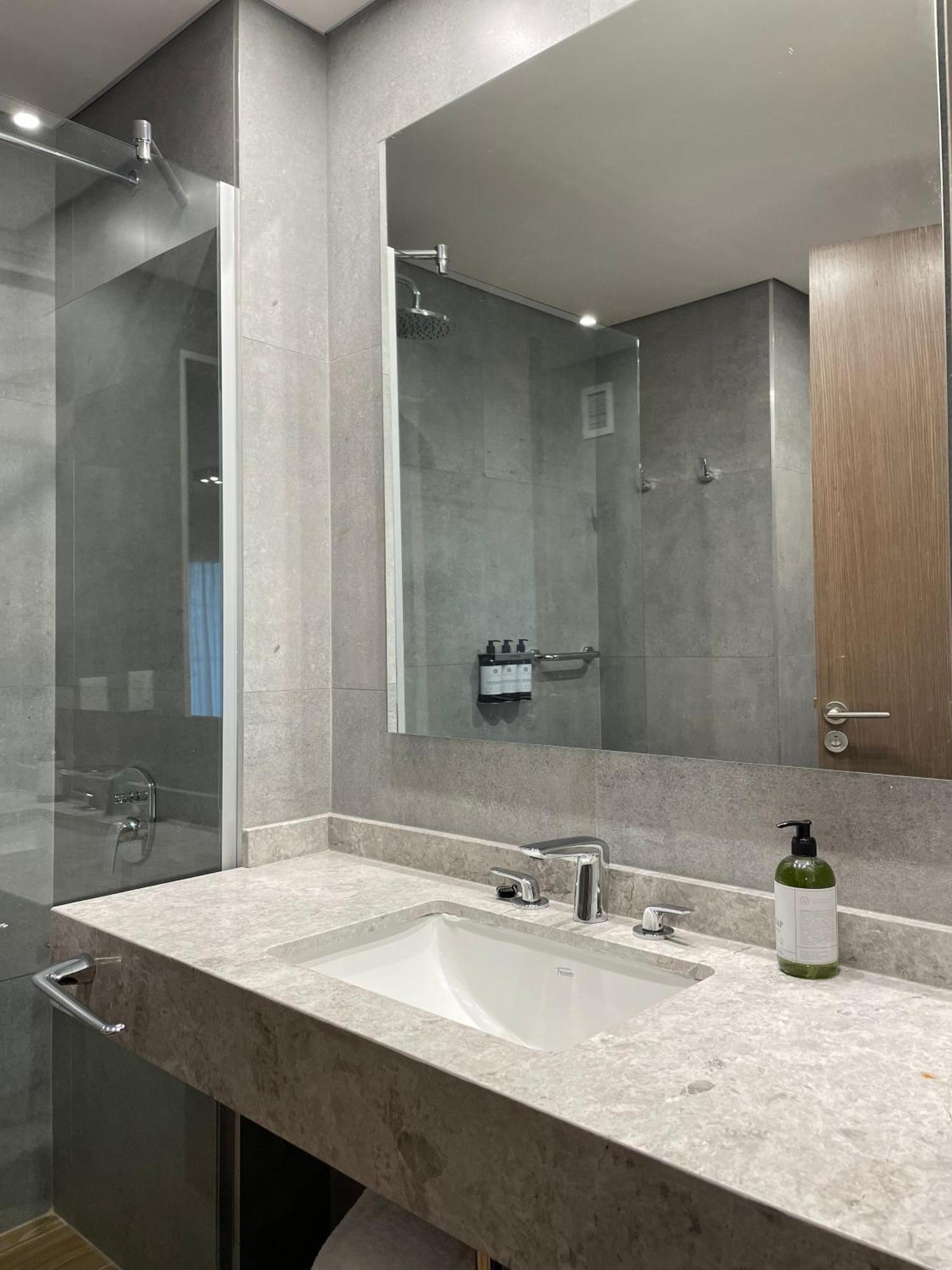 Barrancas Quality Apartments บัวโนสไอเรส ภายนอก รูปภาพ